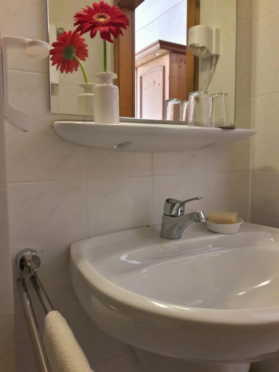 Hotel Zur Krone Bad Brückenau Kültér fotó
