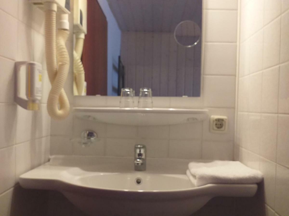 Hotel Zur Krone Bad Brückenau Kültér fotó