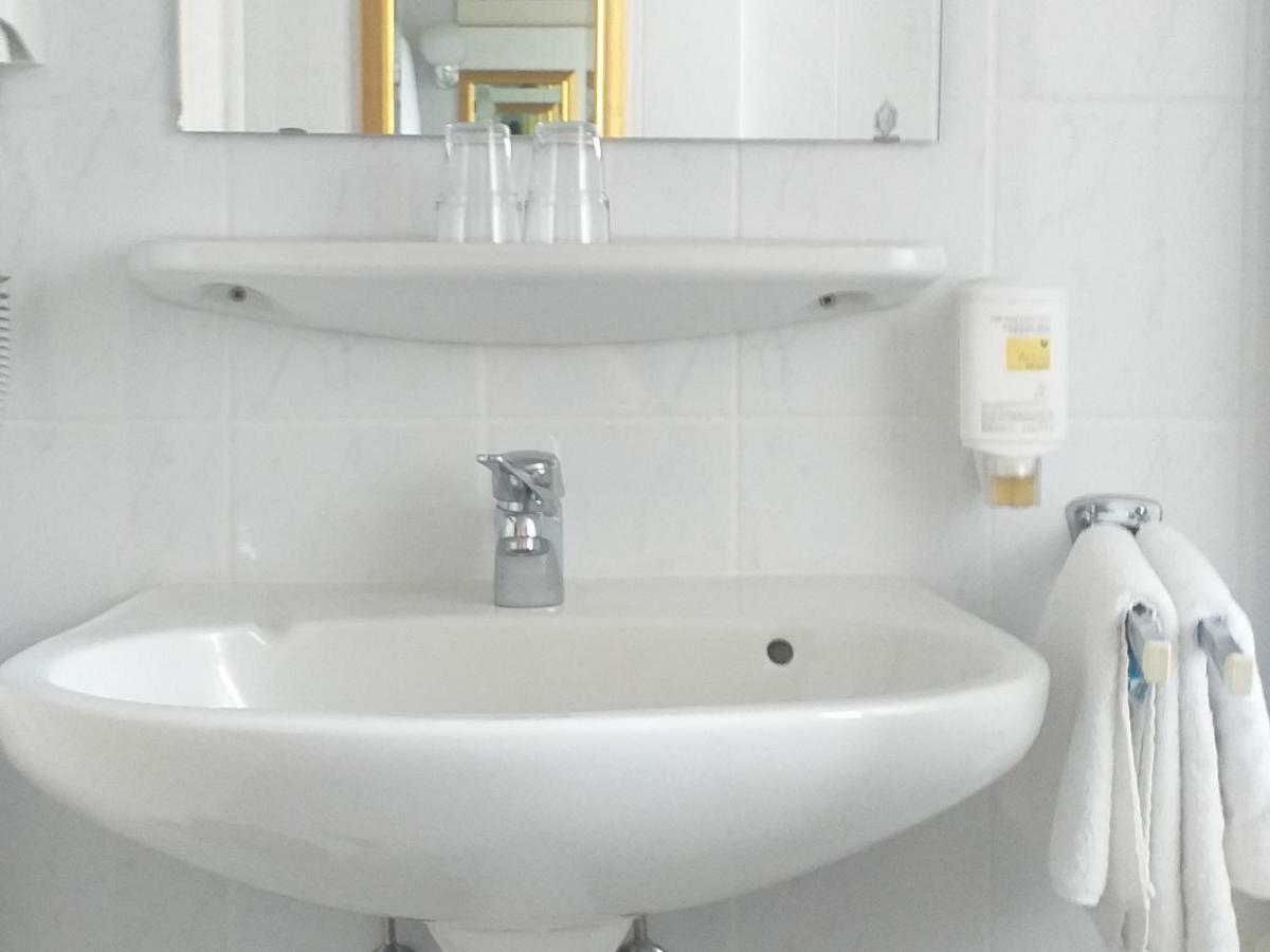 Hotel Zur Krone Bad Brückenau Kültér fotó